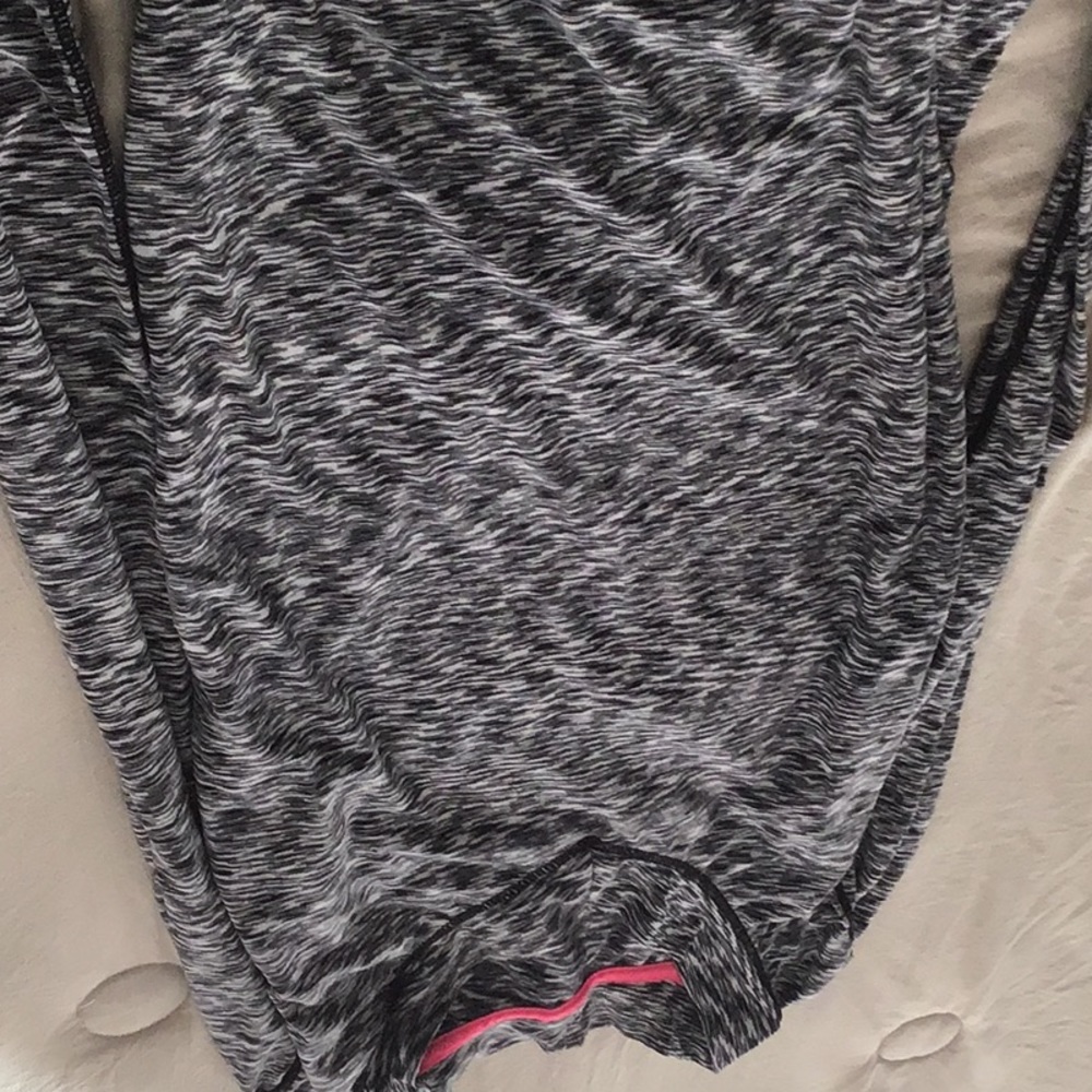 Long shirt to workout in